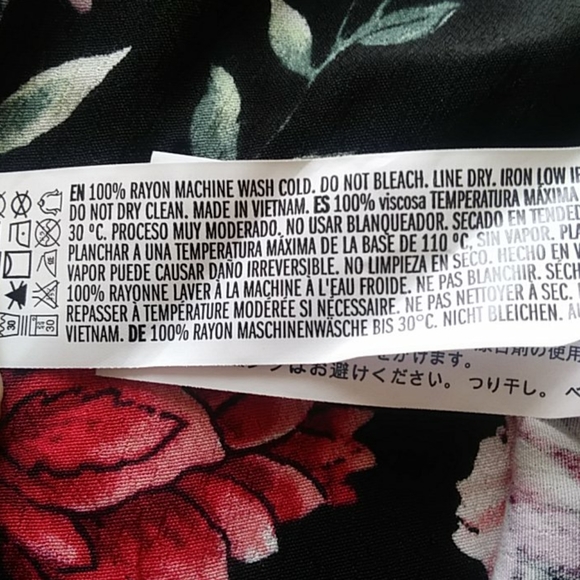 🎈Sale🎈Forever 21 Cold Shoulder Dress Size Small - Picture 7 of 7